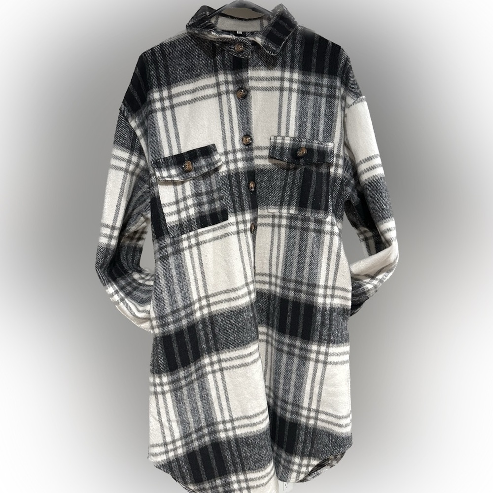 Women’s XL Plaid Jacket Knee Length with Pockets